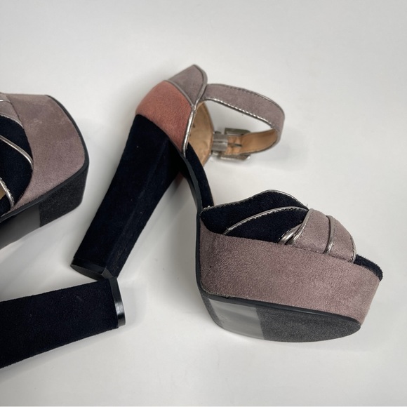 LAUREN CONRAD Dezi Black & Gray Peep Toe Heels - Picture 10 of 14